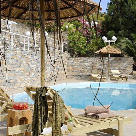 Kymothoi Rooms & Pool Bar Gávrio Kültér fotó