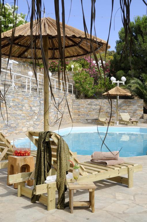 Kymothoi Rooms & Pool Bar Gávrio Kültér fotó