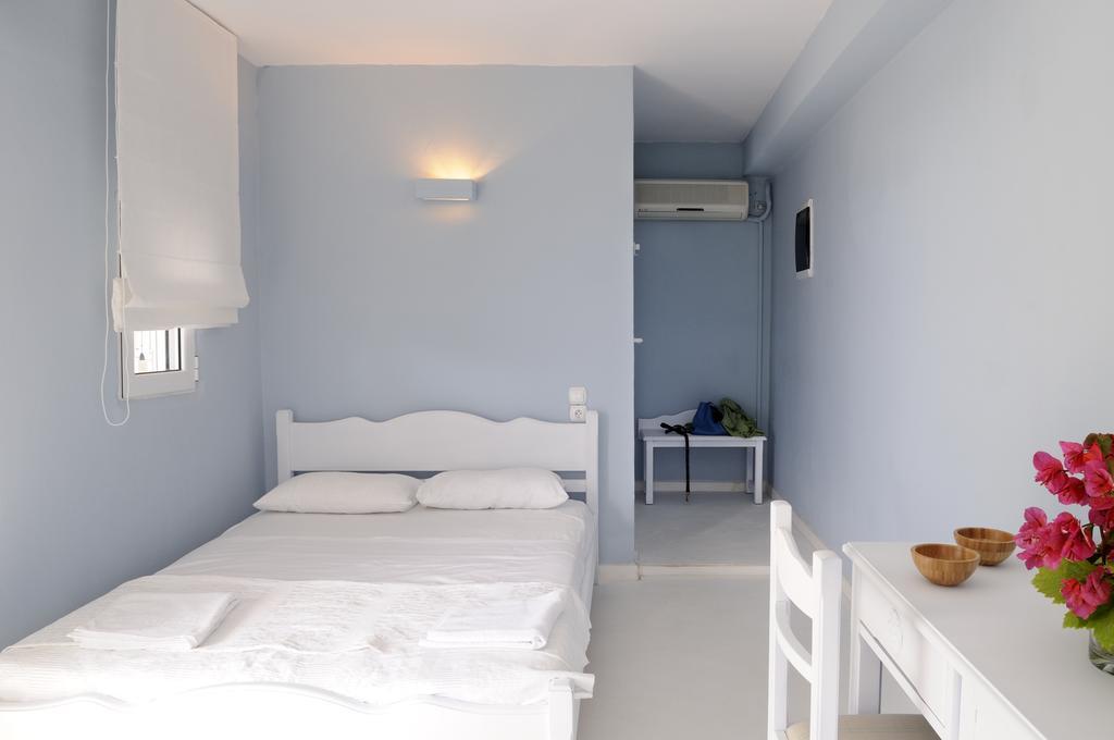 Kymothoi Rooms & Pool Bar Gávrio Szoba fotó