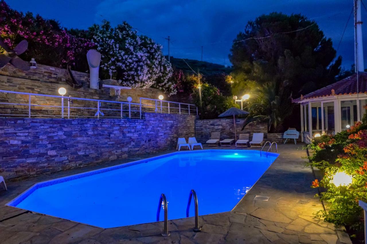 Kymothoi Rooms & Pool Bar Gávrio Kültér fotó
